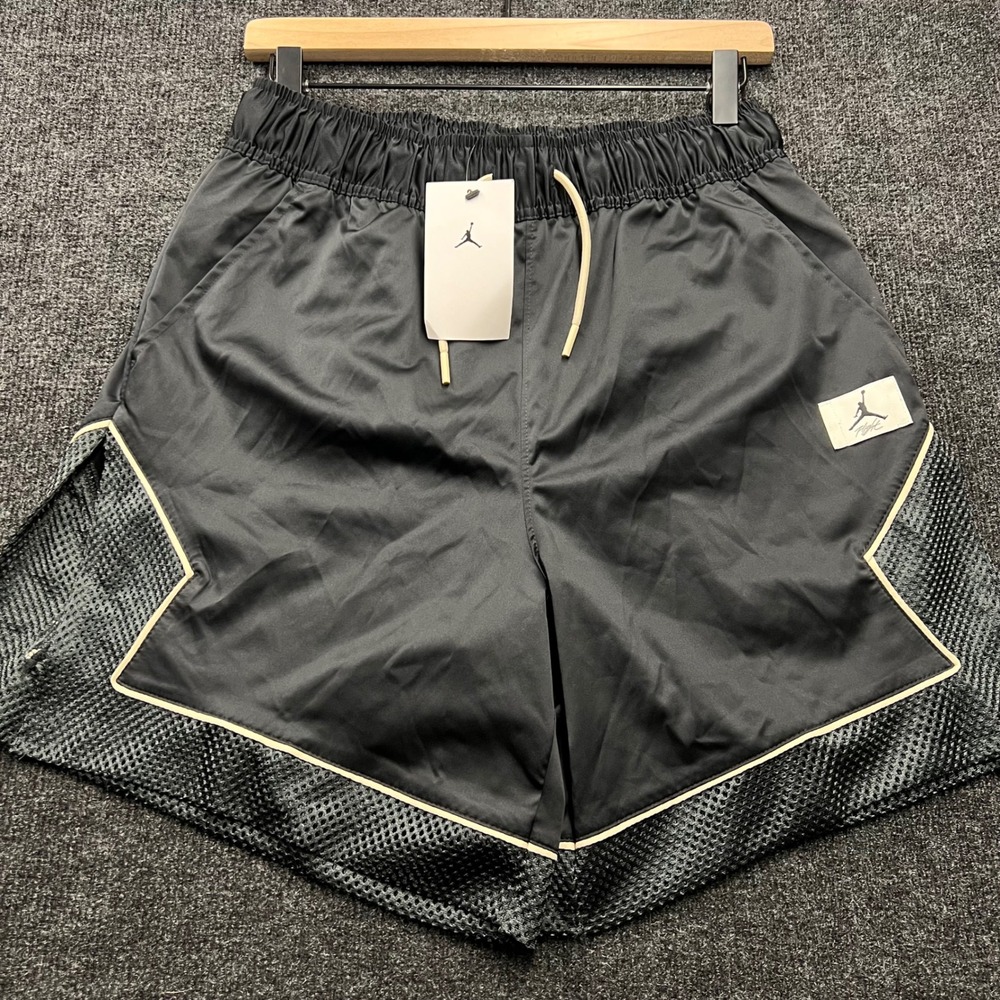 Jordan Flight Women's Woven Mesh Shorts Black Sail DO5041-010 Size Small NWT